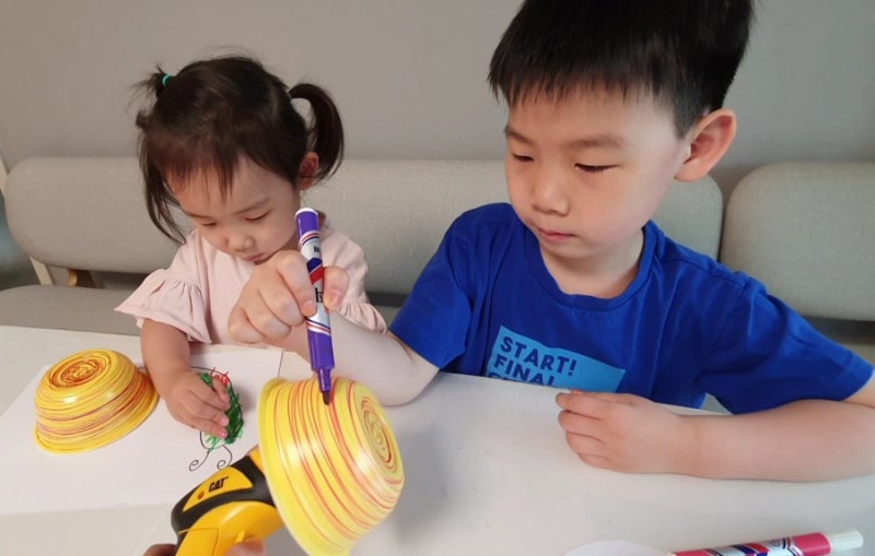 [엄마표놀이] 일회용 그릇으로 달팽이만들기