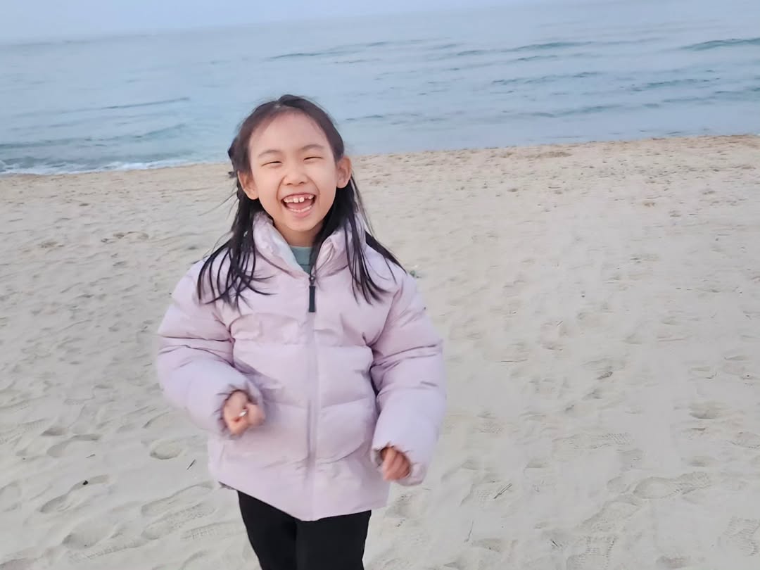 겨울 주문진 바다 여행: 아이들과 함께 찾은 예쁜 조개껍질과 소소한 행복