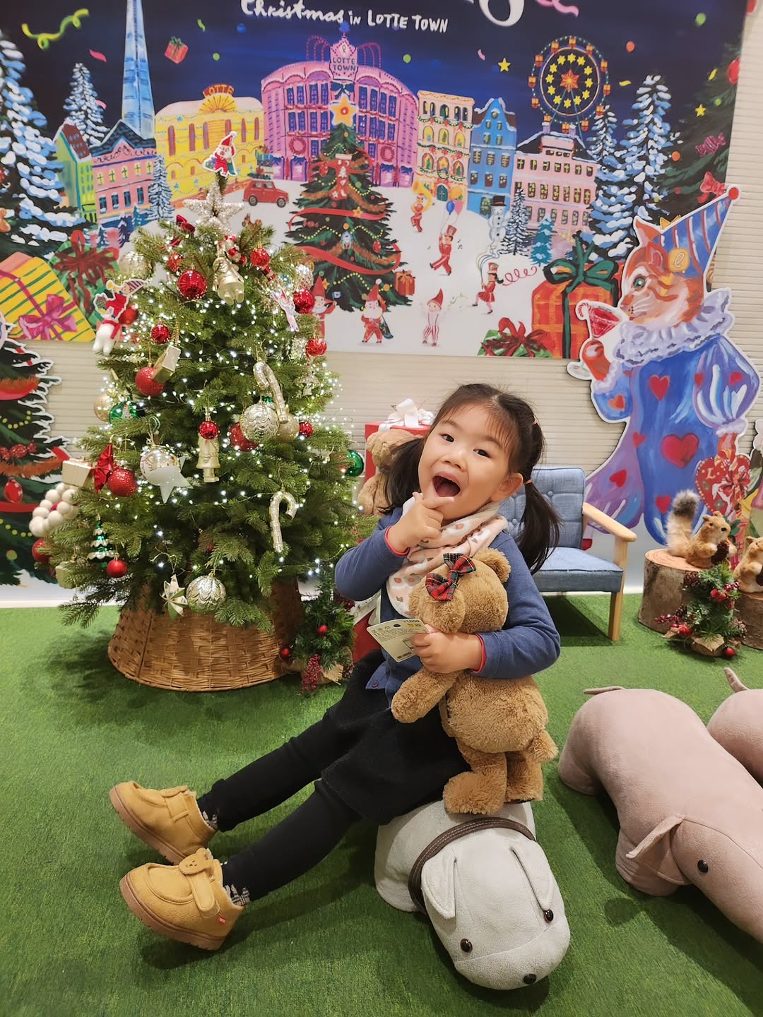 🎄 우리 집 장난꾸러기의 유쾌한 크리스마스 대소동! 🎄