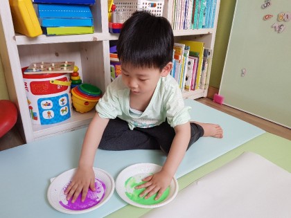 [엄마표놀이] 손바닥 도장 찍어서 동물 표현하기