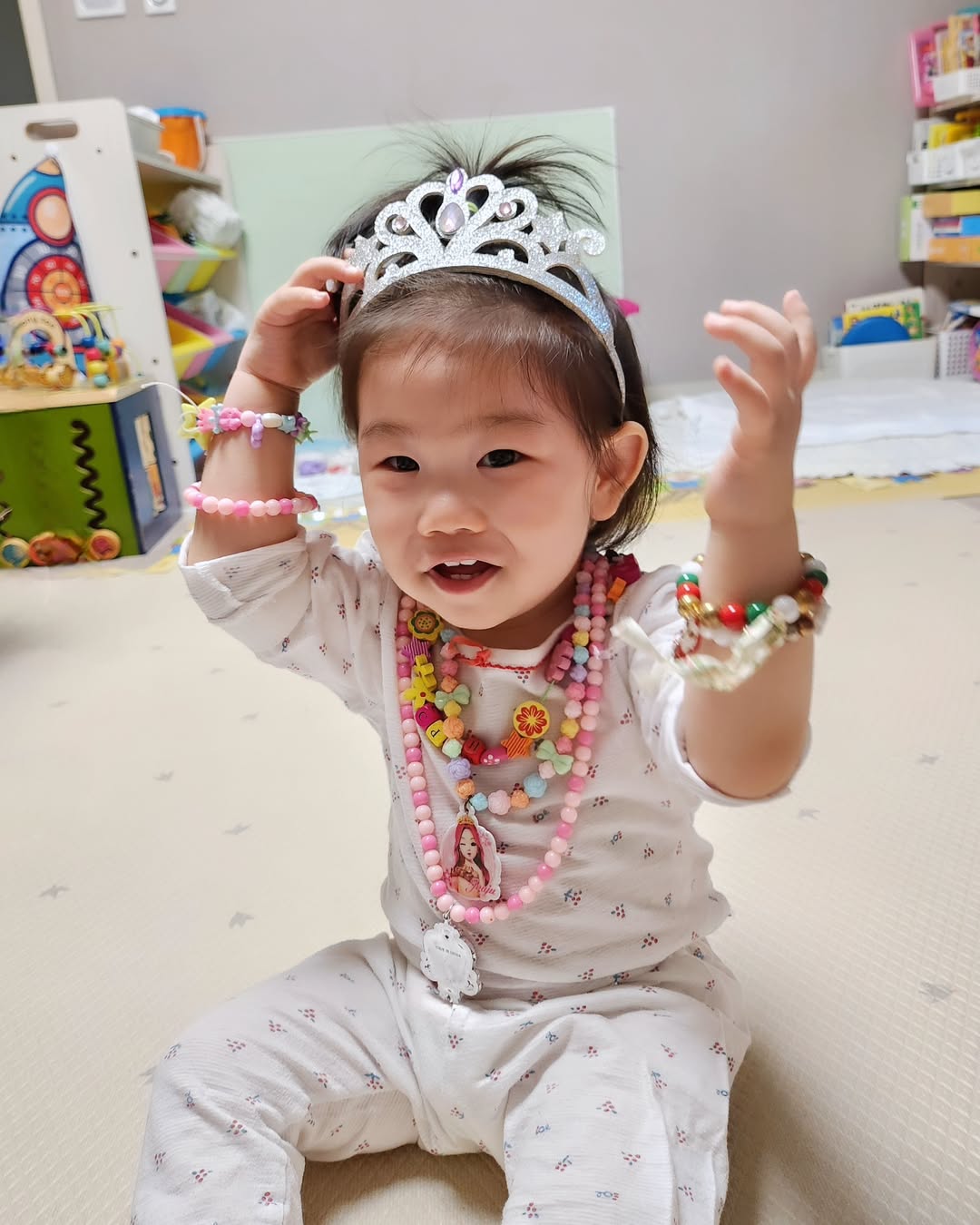언니에겐 유치함, 동생에겐 보물! 아이들의 상상력이 자라는 액세서리 놀이