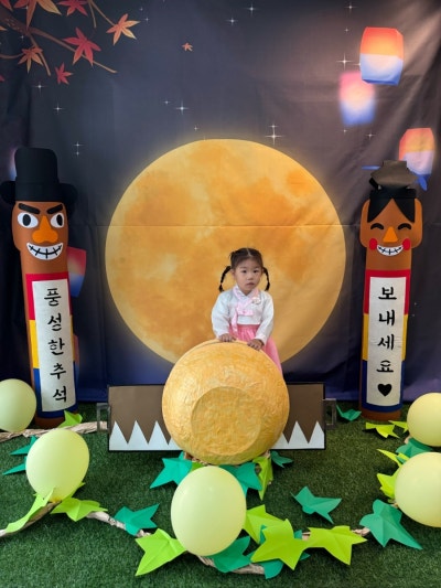 한복입고 추석 행사한 윤지♡ 9번째 생일 윤아♡ 자격증 합격한 윤찬♡